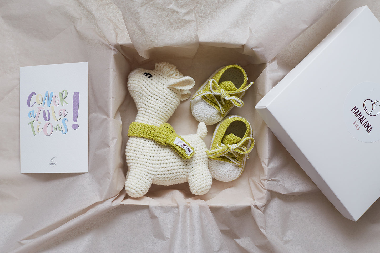 Llama toy & sneakers gift box Off white Green