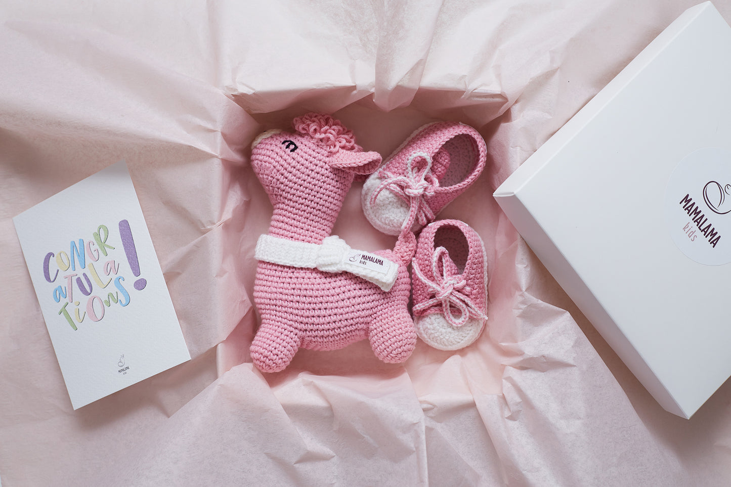 Llama toy & sneakers gift box Pink