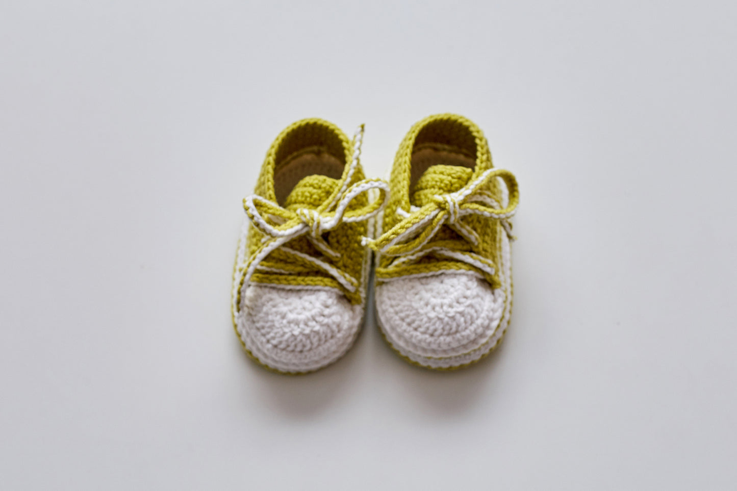 Sneakers booties gift box Green