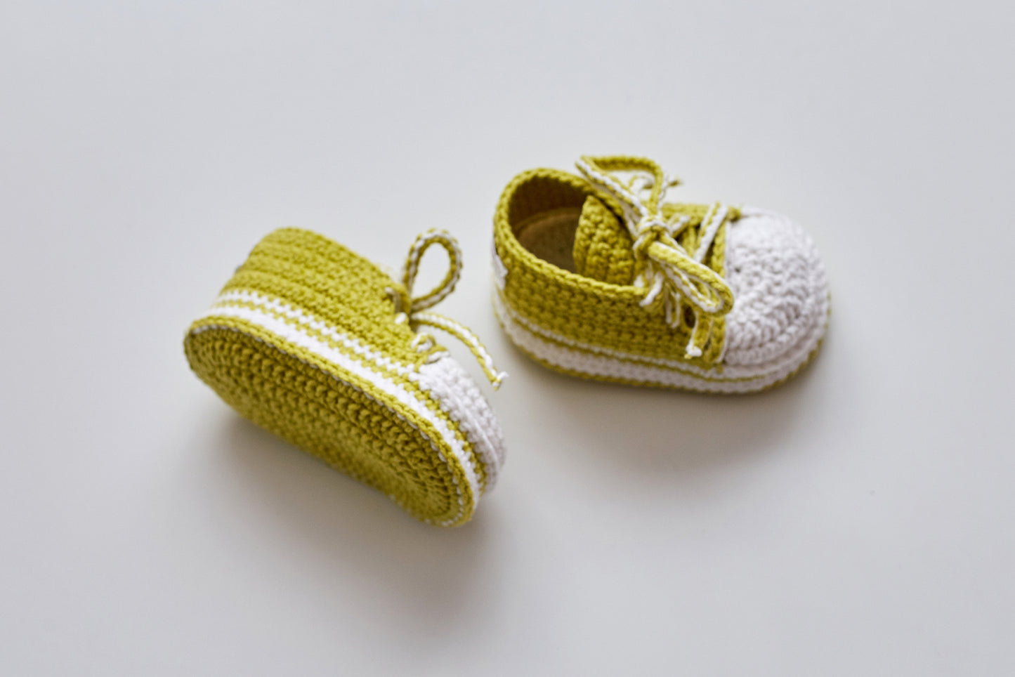 Sneakers booties gift box Green