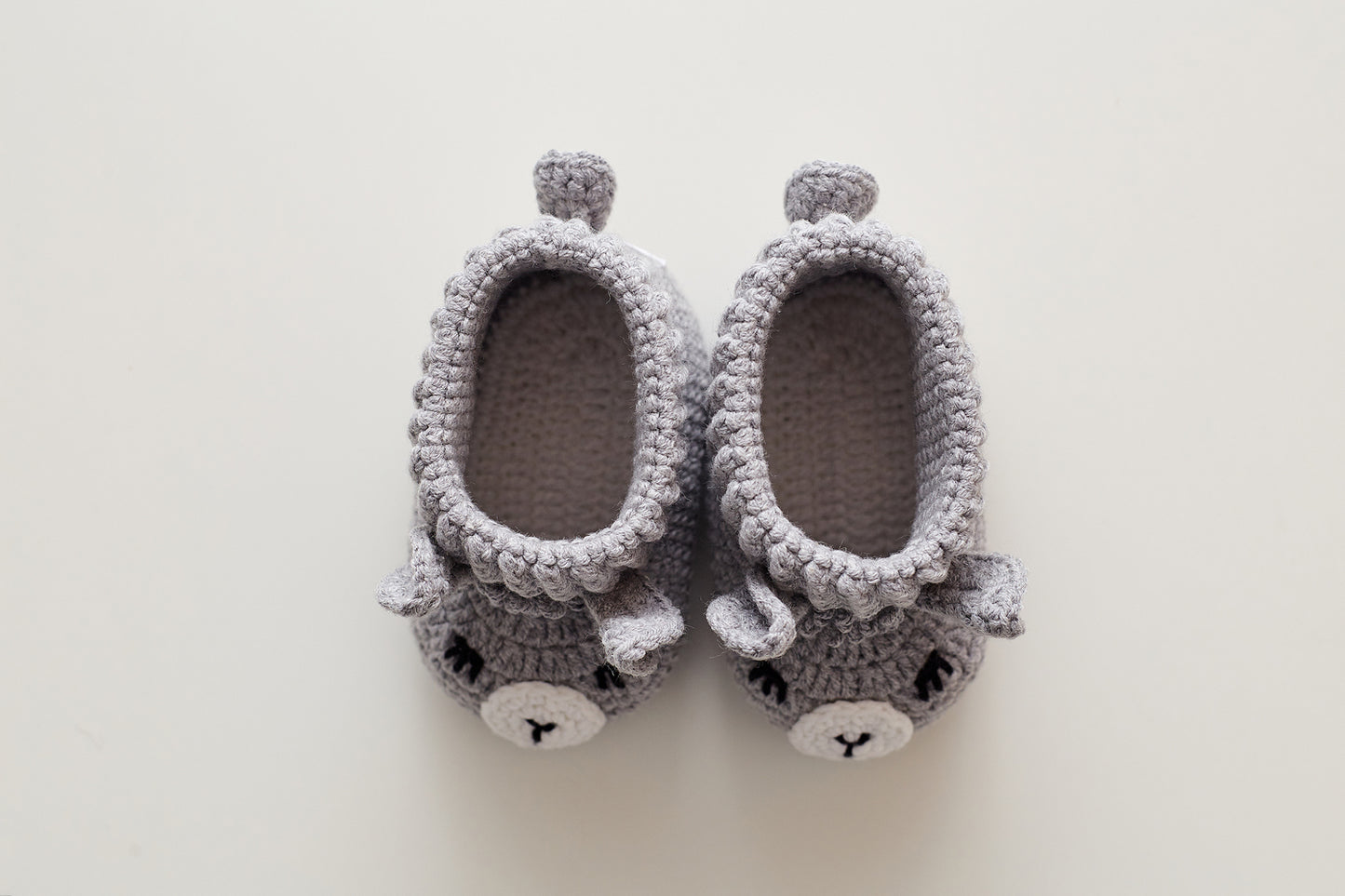 Llama booties gift box Gray
