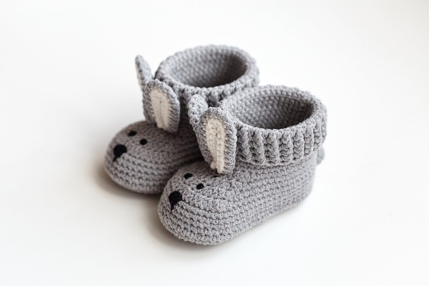 Llama toy & bunny booties gift box Gray