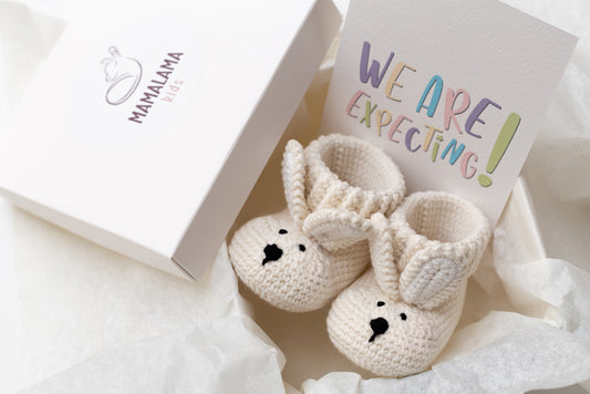 Pregnancy announcement bunny booties gift box Off white