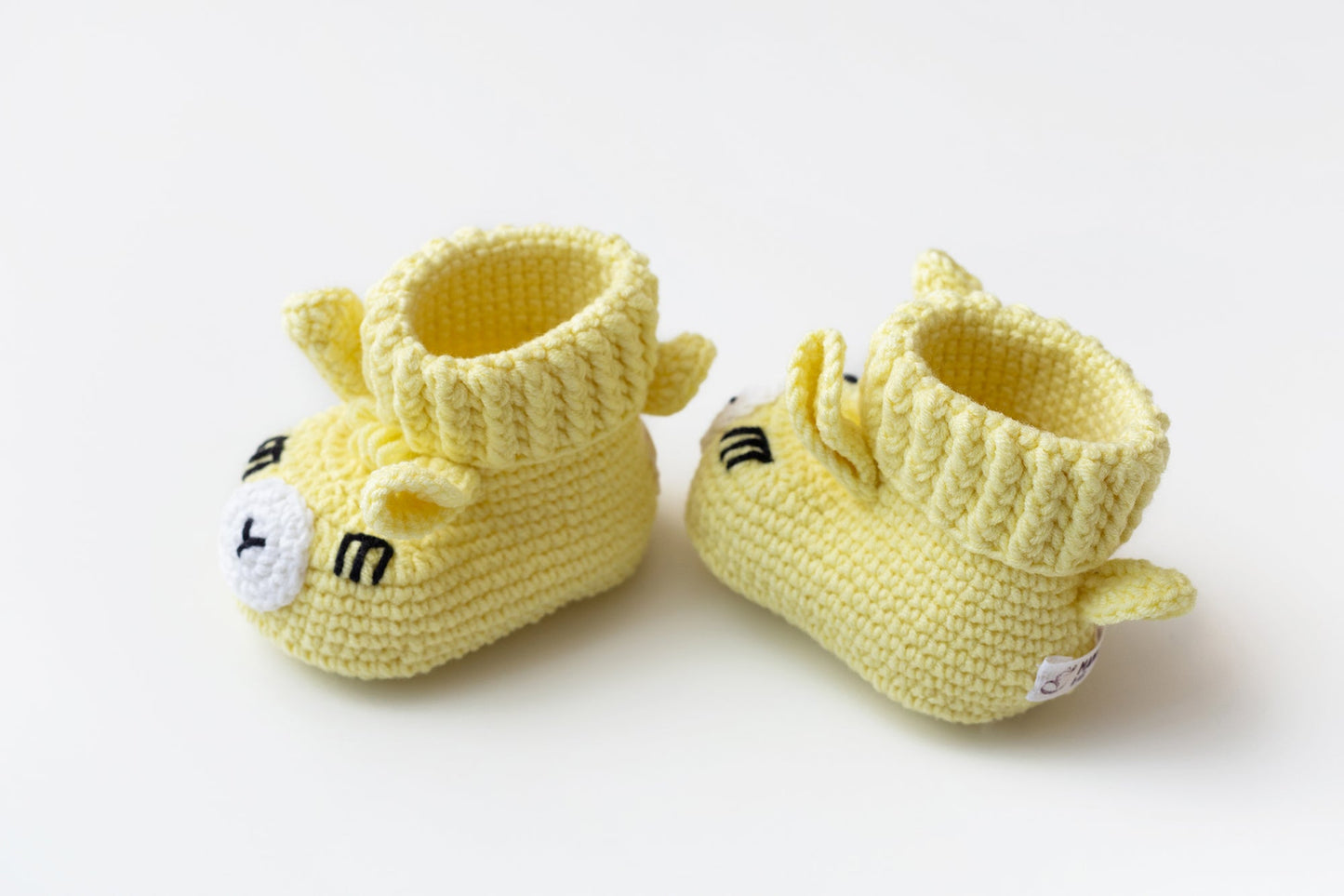 Llama toy & booties gift box Yellow Off white