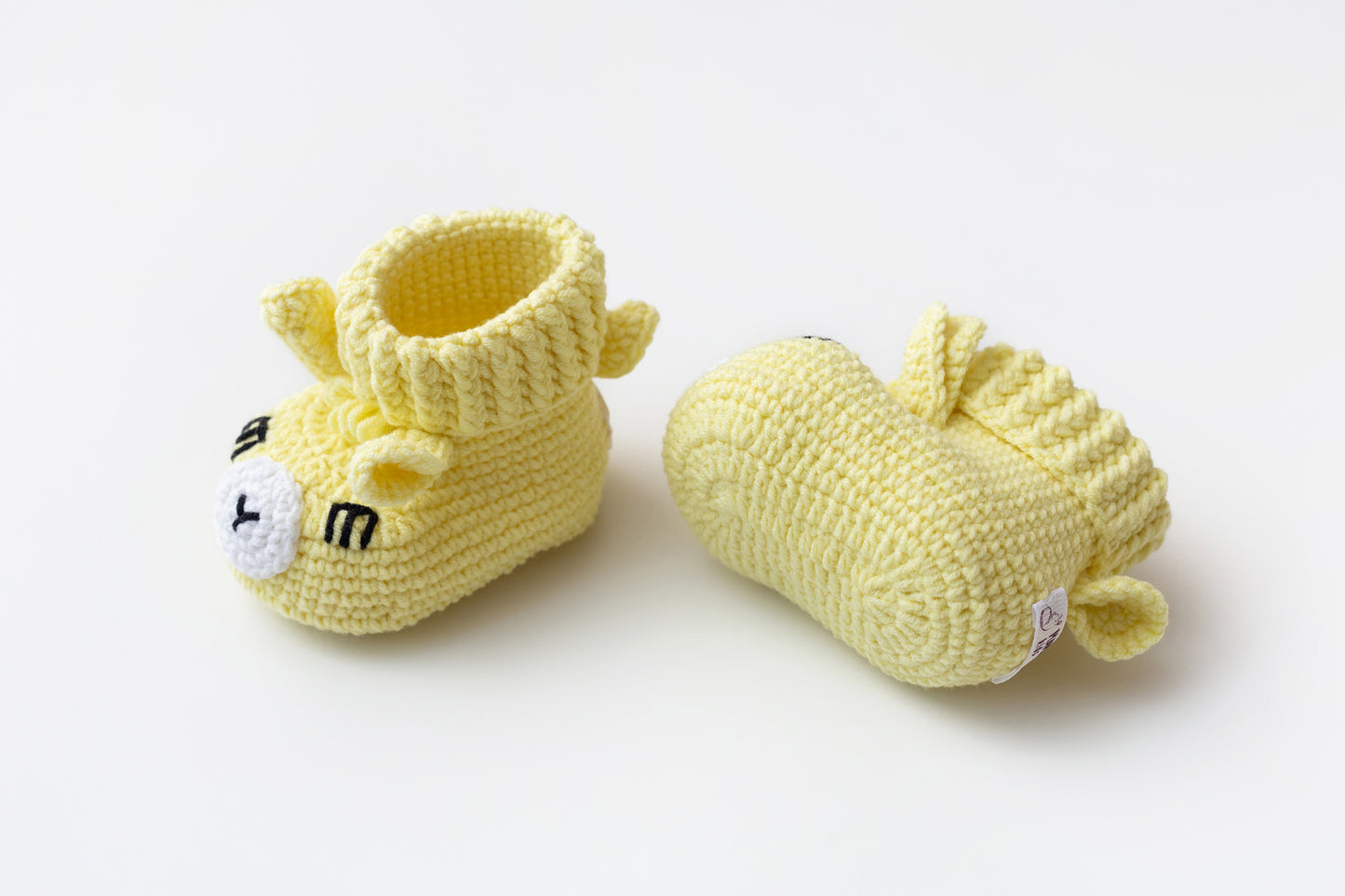 Llama booties gift box Yellow