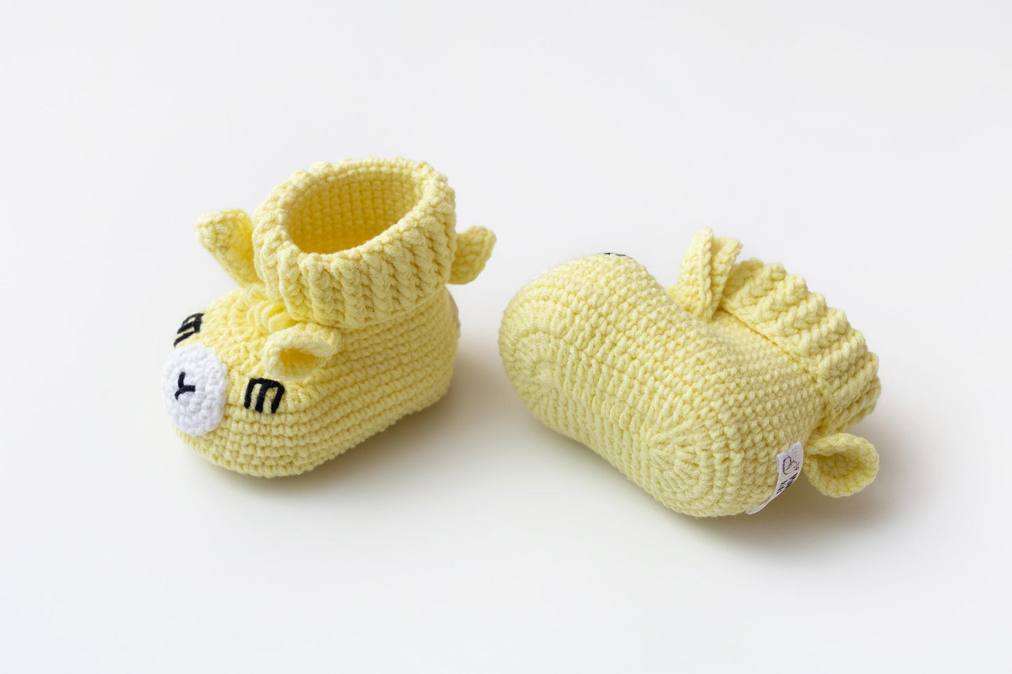 Llama toy & booties gift box Yellow Off white