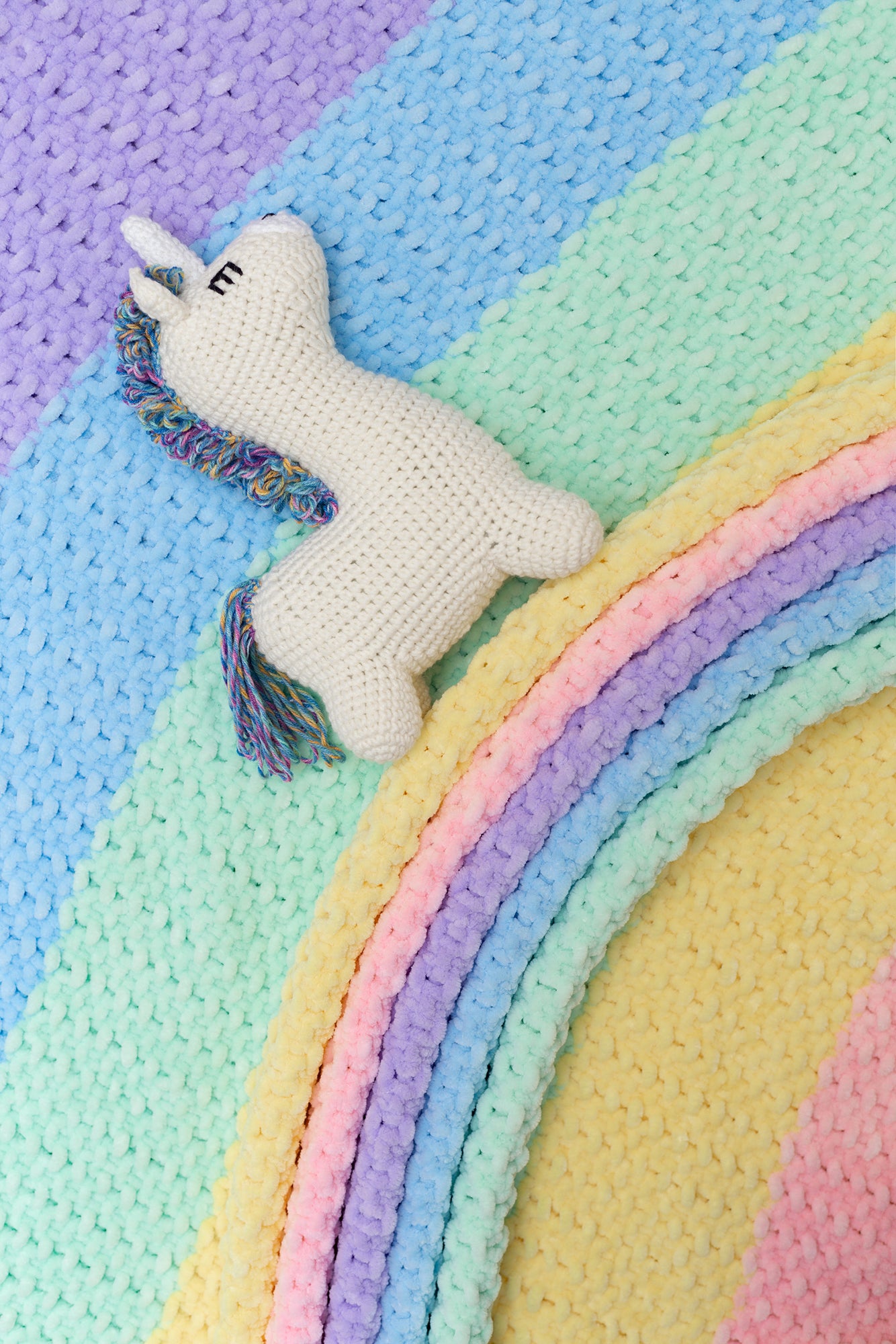 It's a Girl Unicorn toy & blanket gift box Rainbow