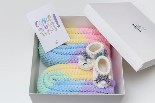 Baby blanket & unicorn booties gift box Rainbow