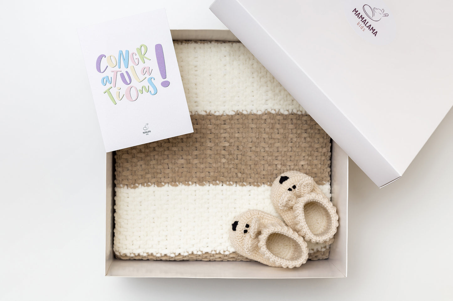 Baby blanket & bunny booties gift box Beige