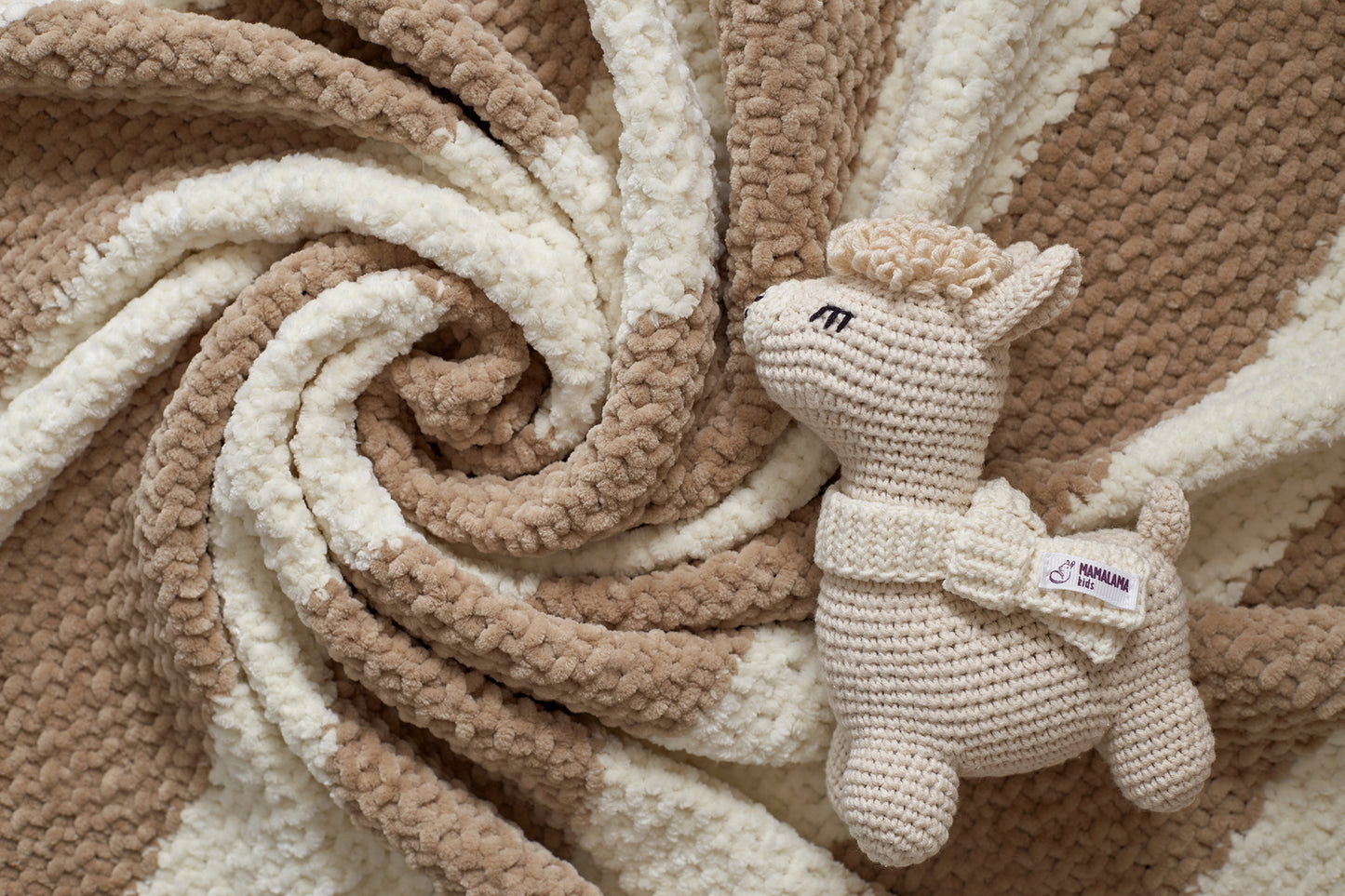Llama toy & blanket & booties gift box Beige