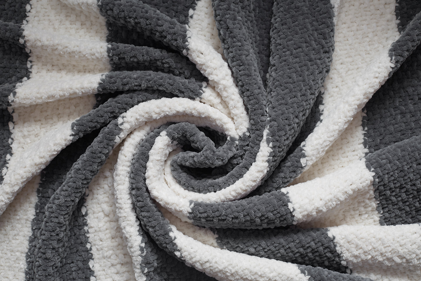 Baby blanket & llama booties gift box Gray