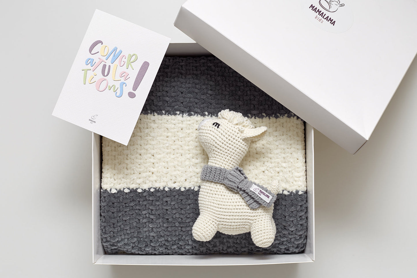 Llama toy & booties gift box Cream