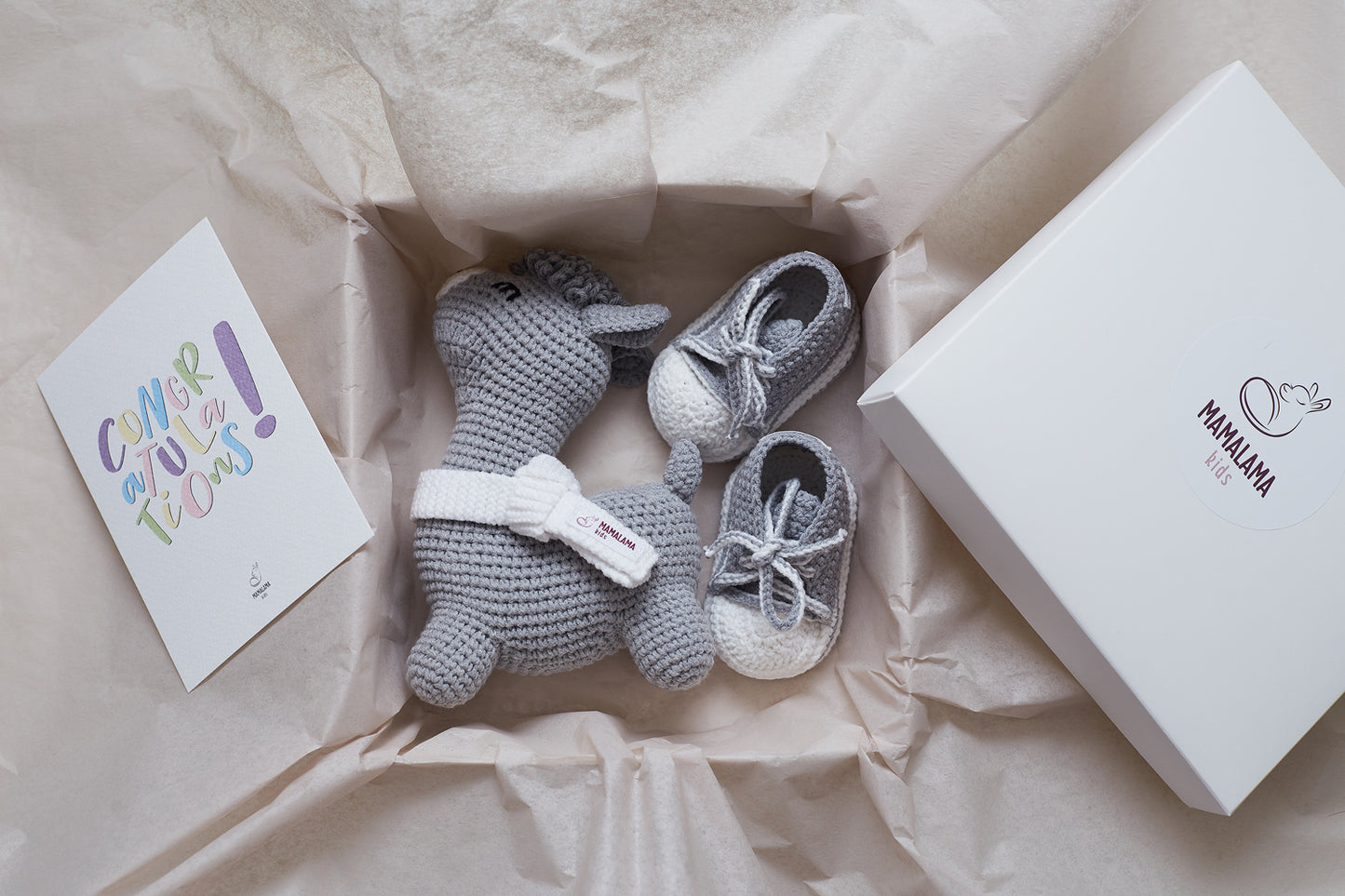 Llama toy & sneakers gift box Gray