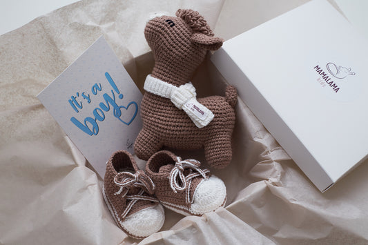 It's a Boy Llama toy & sneakers gift box Brown