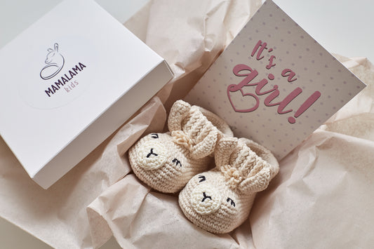 It's a Girl Llama booties gift box Beige