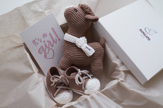 It's a Girl Llama toy & sneakers gift box Brown