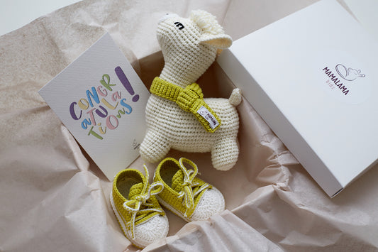 Llama toy & sneakers gift box Off white Green