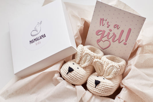 It's a Girl Bunny booties gift box Beige