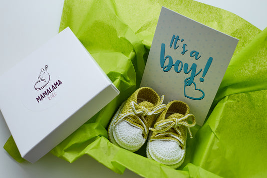 It's a Boy Sneakers booties gift box Green