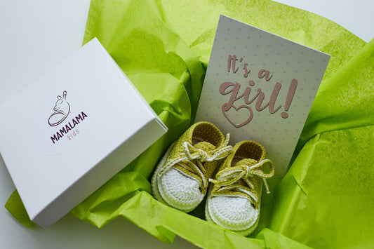 It's a Girl Sneakers booties gift box Green