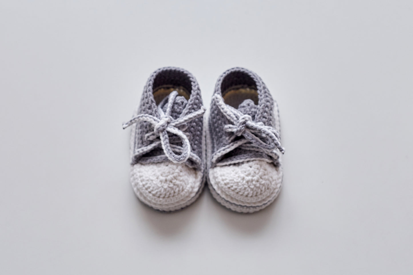 Llama toy & sneakers gift box Gray