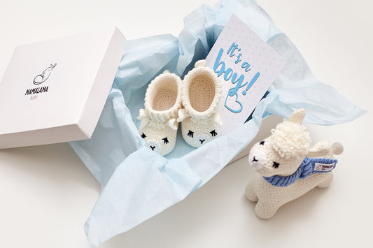 It's a Boy Llama toy & booties gift box Off white