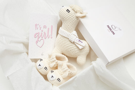 It's a Girl Llama toy & booties gift box Off white