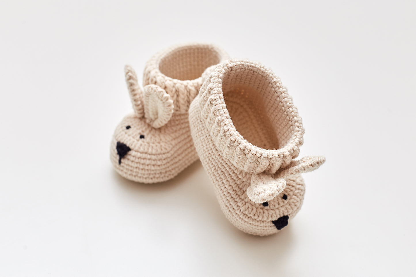 Baby blanket & bunny booties gift box Beige