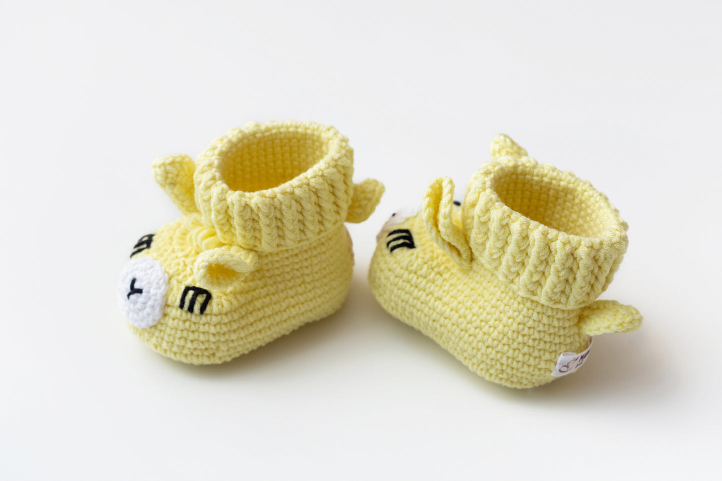 Llama toy & blanket & booties gift box Yellow