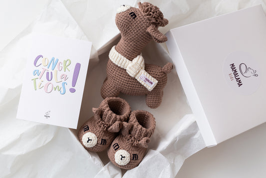 Llama toy & booties gift box Brown