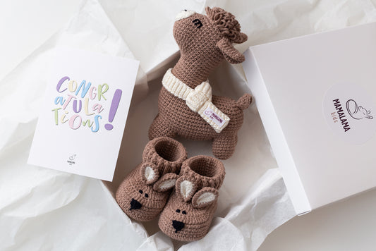 Llama toy & bunny booties gift box Brown