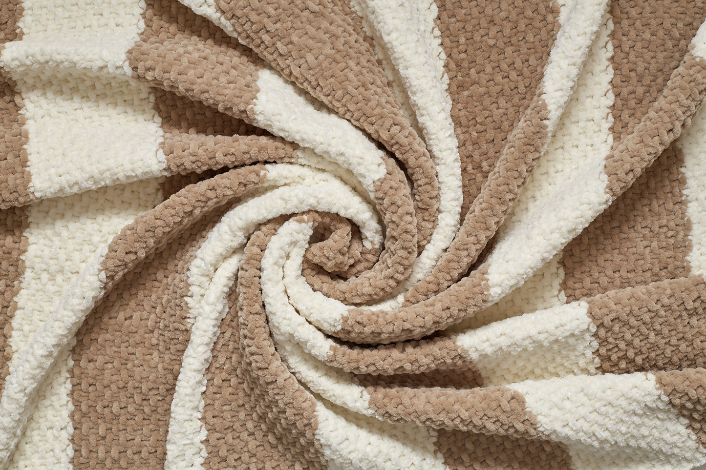 Baby blanket & bunny booties gift box Beige