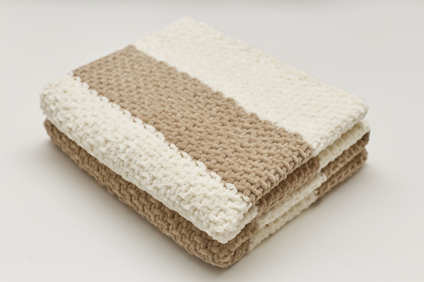 Baby blanket & bunny booties gift box Beige