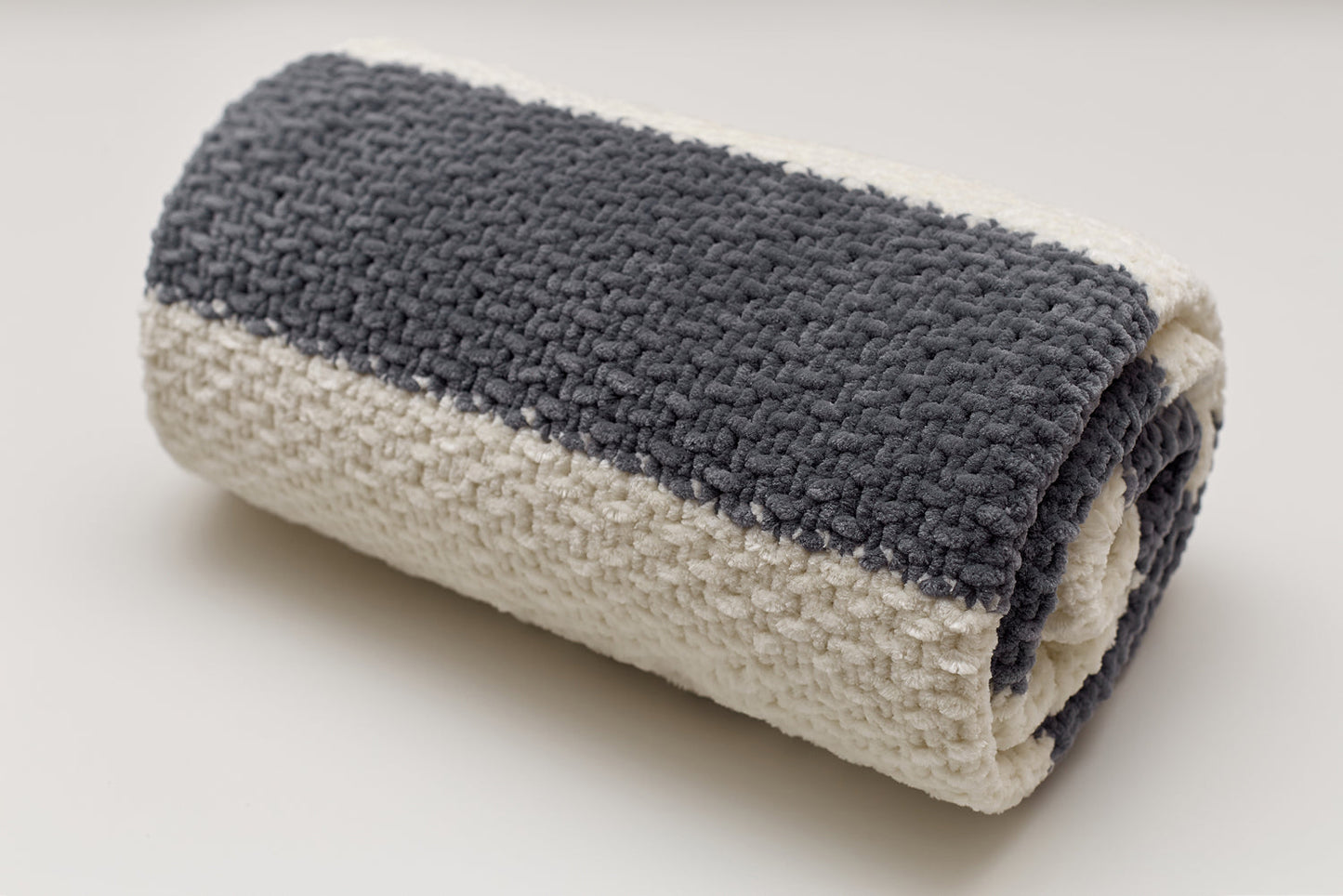 Llama toy & blanket gift box Gray Off white